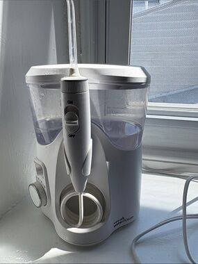 Waterpik Water Flosser – White Portable Oral Irrigator